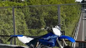 Yamaha YZ 125 (2017)  (2)