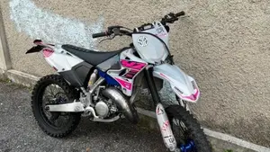 Yamaha YZ 125 (2017)  (3)