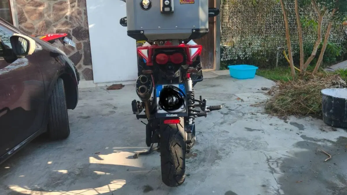 Moto Guzzi V85 TT (2019 - 20)  (3)
