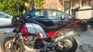 Moto Guzzi V85 TT (2019 - 20)  (4)