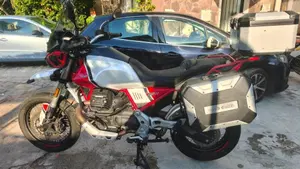 Moto Guzzi V85 TT (2019 - 20)  (5)