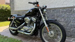 Harley-Davidson 883 (2008 - 09) - XL  (2)