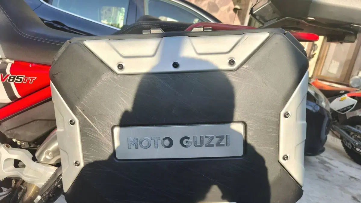 Moto Guzzi V85 TT (2019 - 20)  (6)