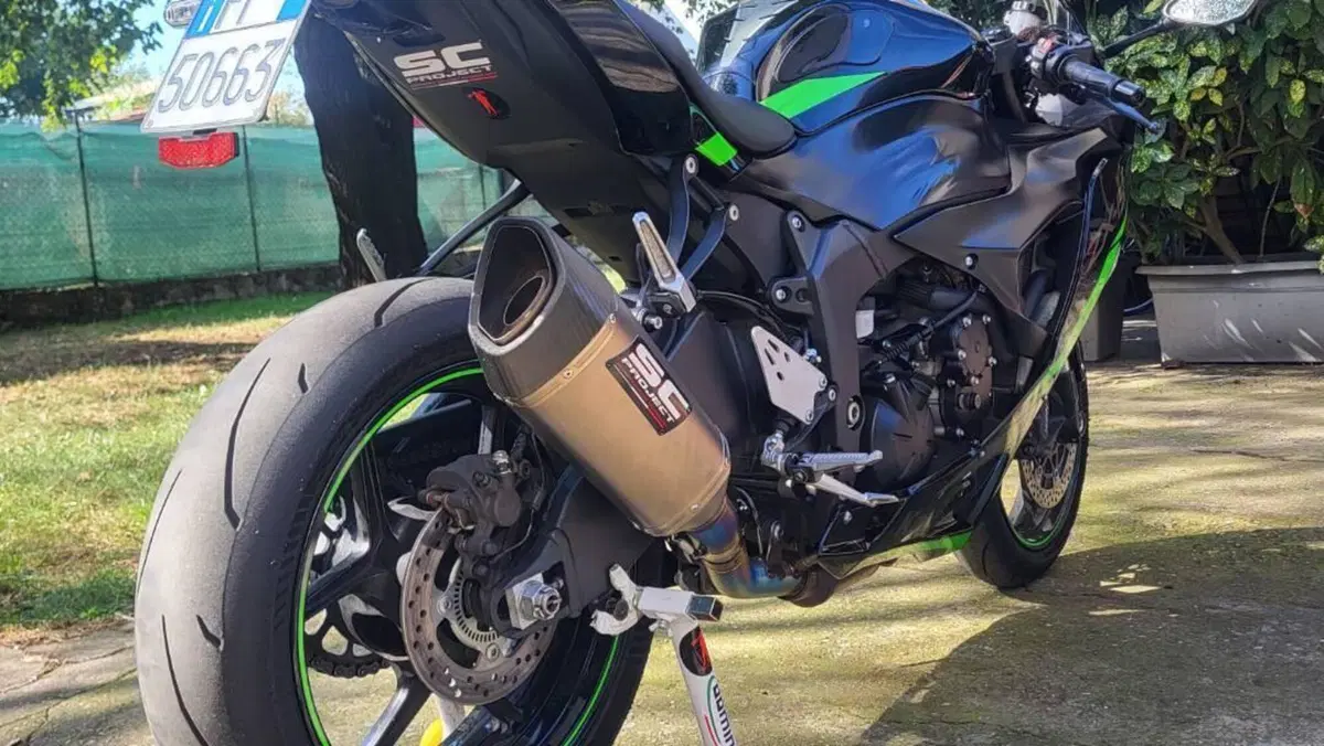 Kawasaki Ninja 636 ZX-6R (2024 - 27)  (4)