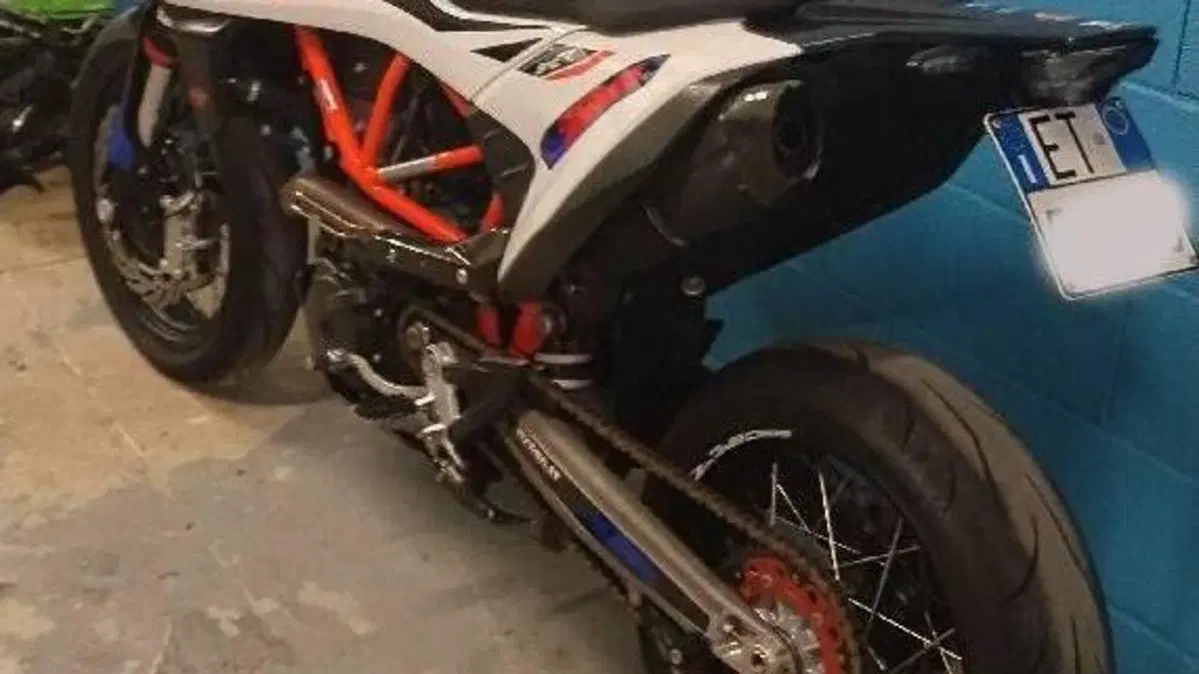KTM 690 SMC R (2019 - 20)  (6)