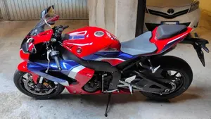 Honda CBR 1000 RR-R Fireblade (2020 - 21)  (3)