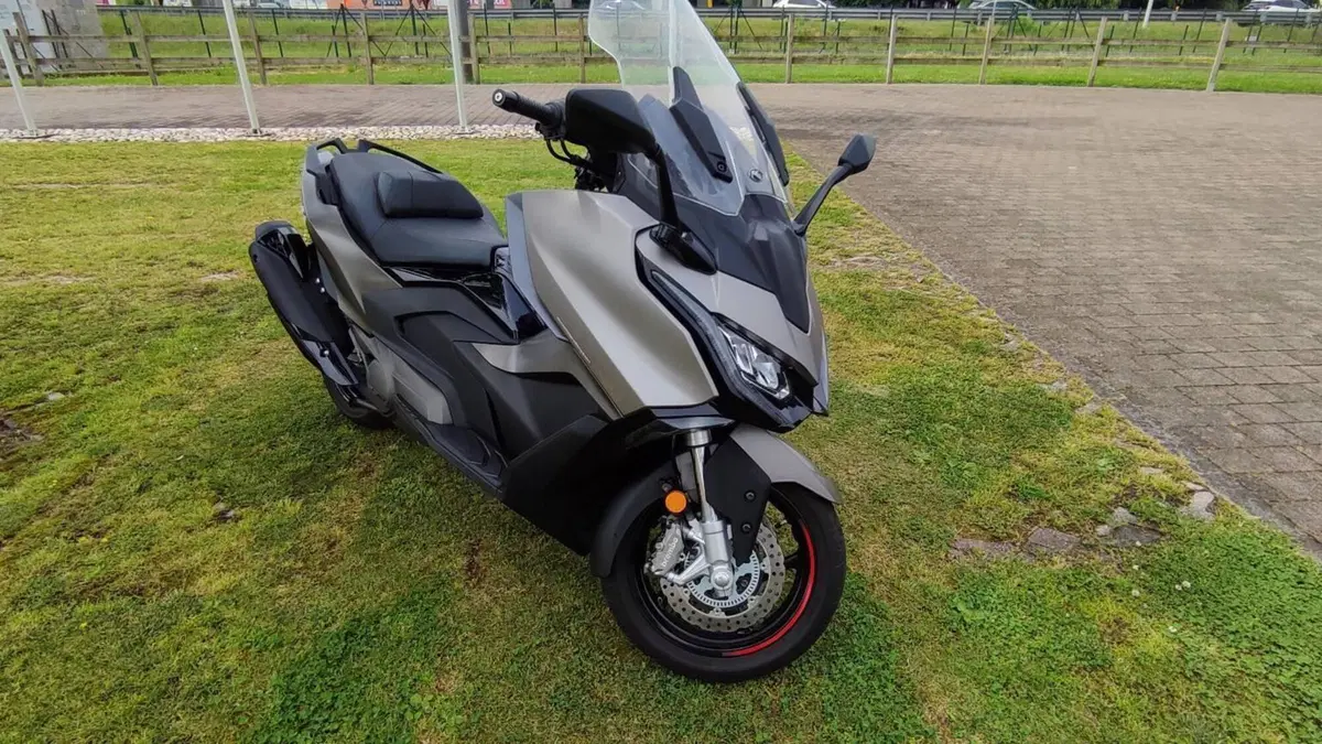 Kymco AK 550 Premium (2023 - 25)  (4)