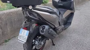Kymco AK 550 Premium (2023 - 25)  (5)