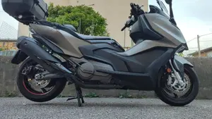 Kymco AK 550 Premium (2023 - 25)  (6)