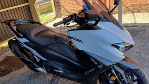 Yamaha T-Max 560 (2020 - 21)  (4)