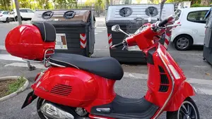 Vespa GTS 300 Super (2023 - 24)  (4)