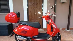 Vespa GTS 300 Super (2023 - 24)  (15)