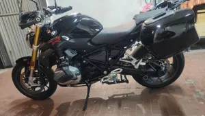 Bmw R 1250 R (2021 - 25)  (2)
