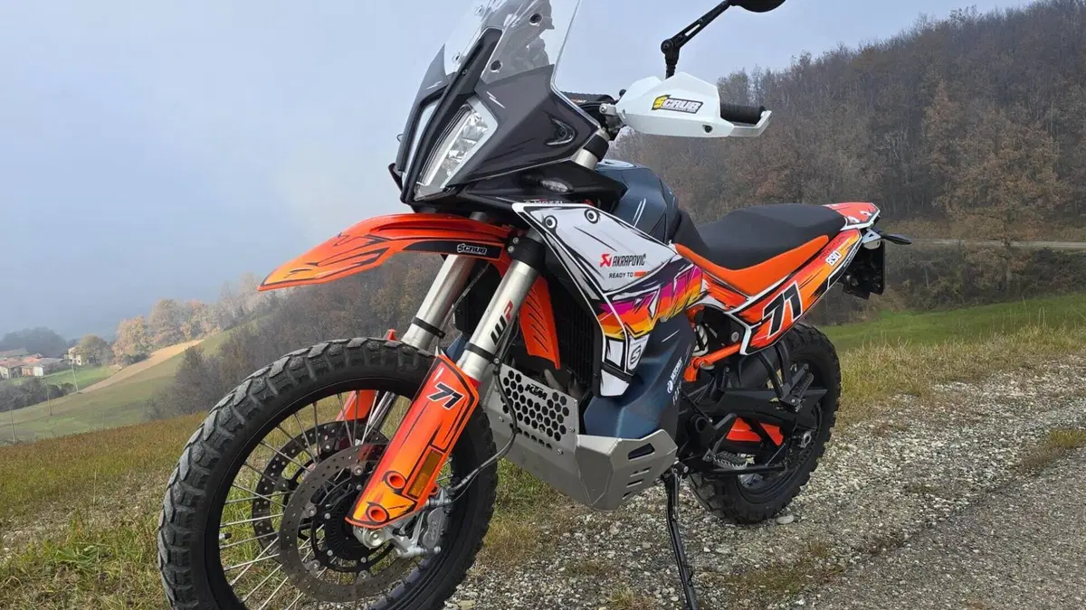 KTM 890 Adventure R (2023 - 24)  (9)