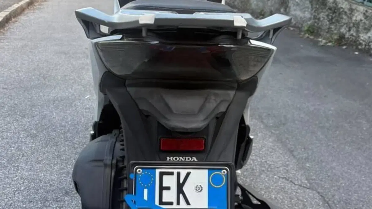 Honda SH 125i (2017 - 19)  (2)