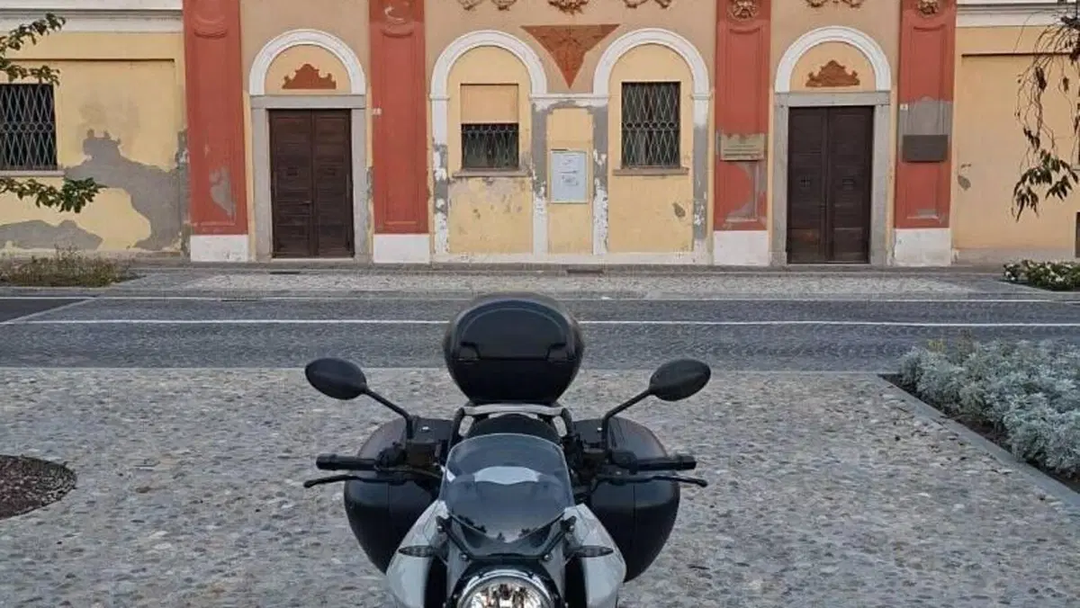 Bmw R 1200 R (2011 - 14)  (3)