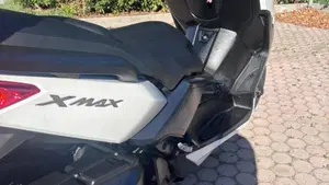 Yamaha X-Max 400 ABS (2013 - 16)  (5)