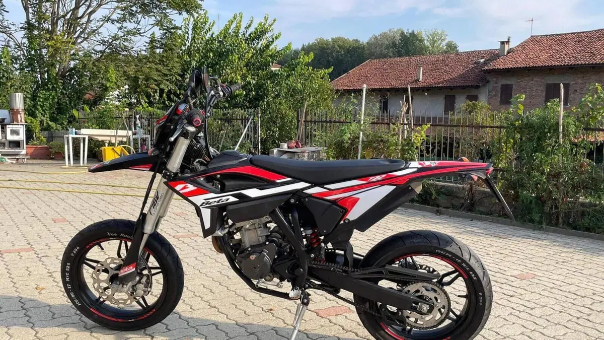 Betamotor RR 125 4T Motard T (2023 - 24)  (5)