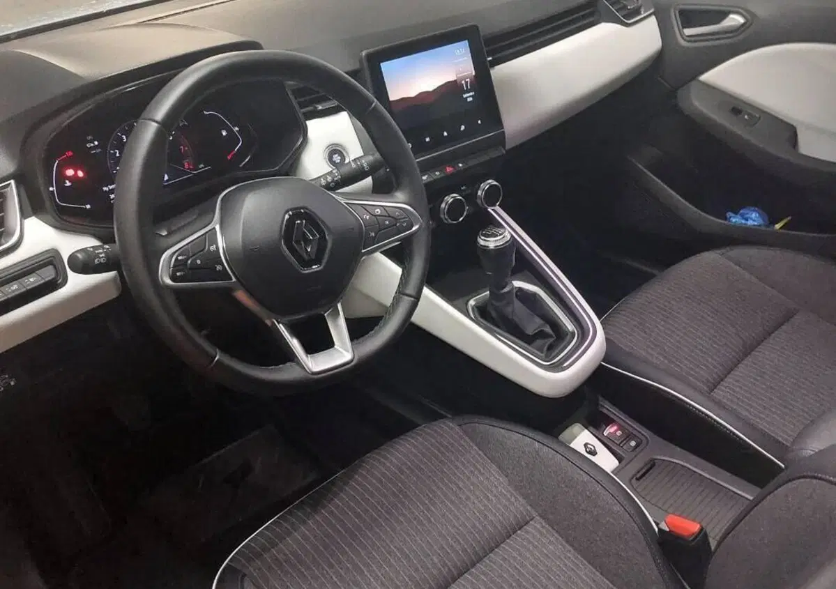 Renault Clio 1.0 tce Techno Gpl 100cv (2)