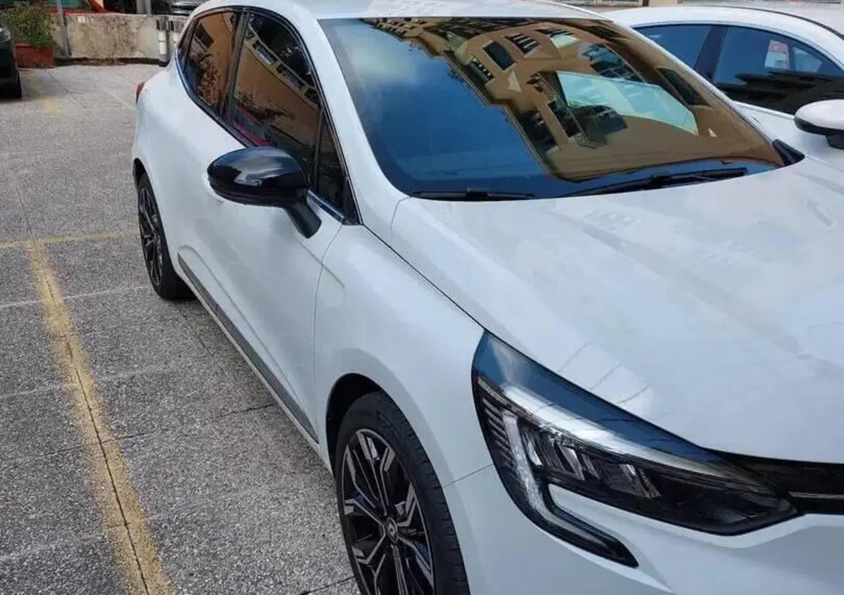 Renault Clio 1.0 tce Techno Gpl 100cv (7)