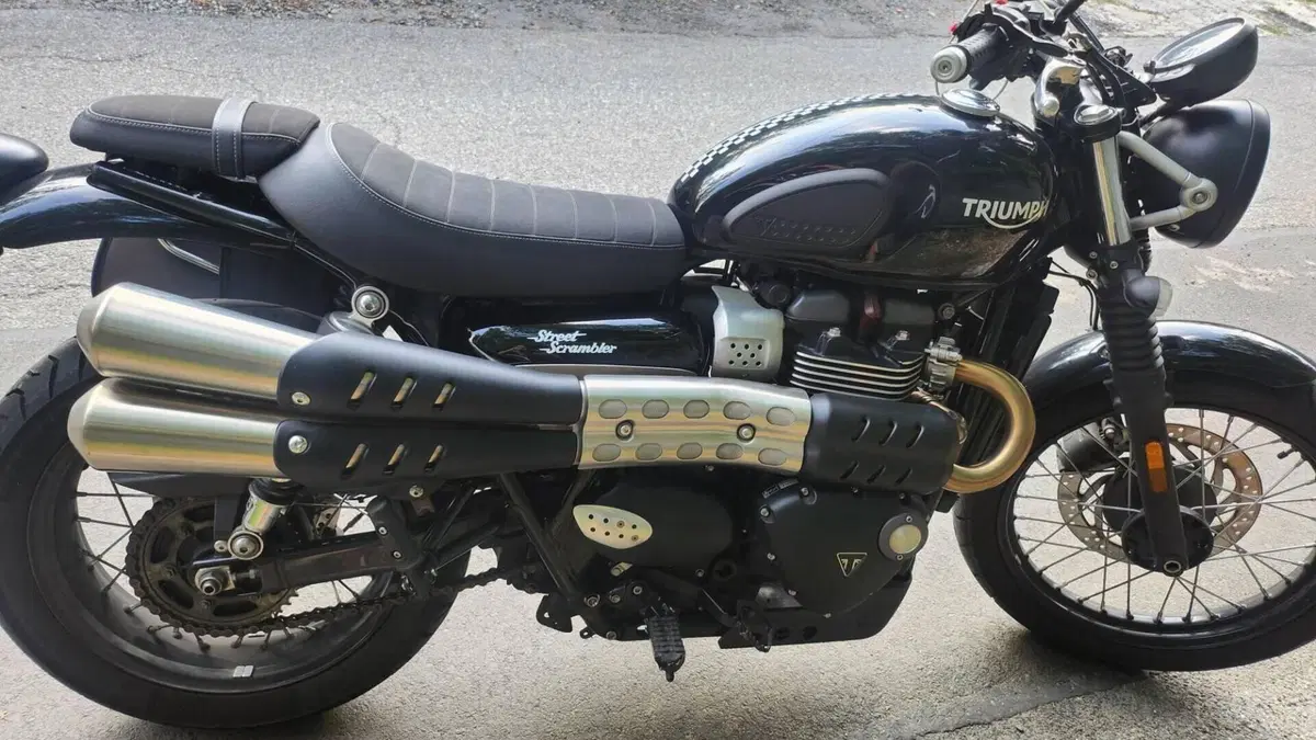 Triumph Scrambler (2006 - 17)  (4)