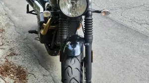 Triumph Scrambler (2006 - 17)  (5)