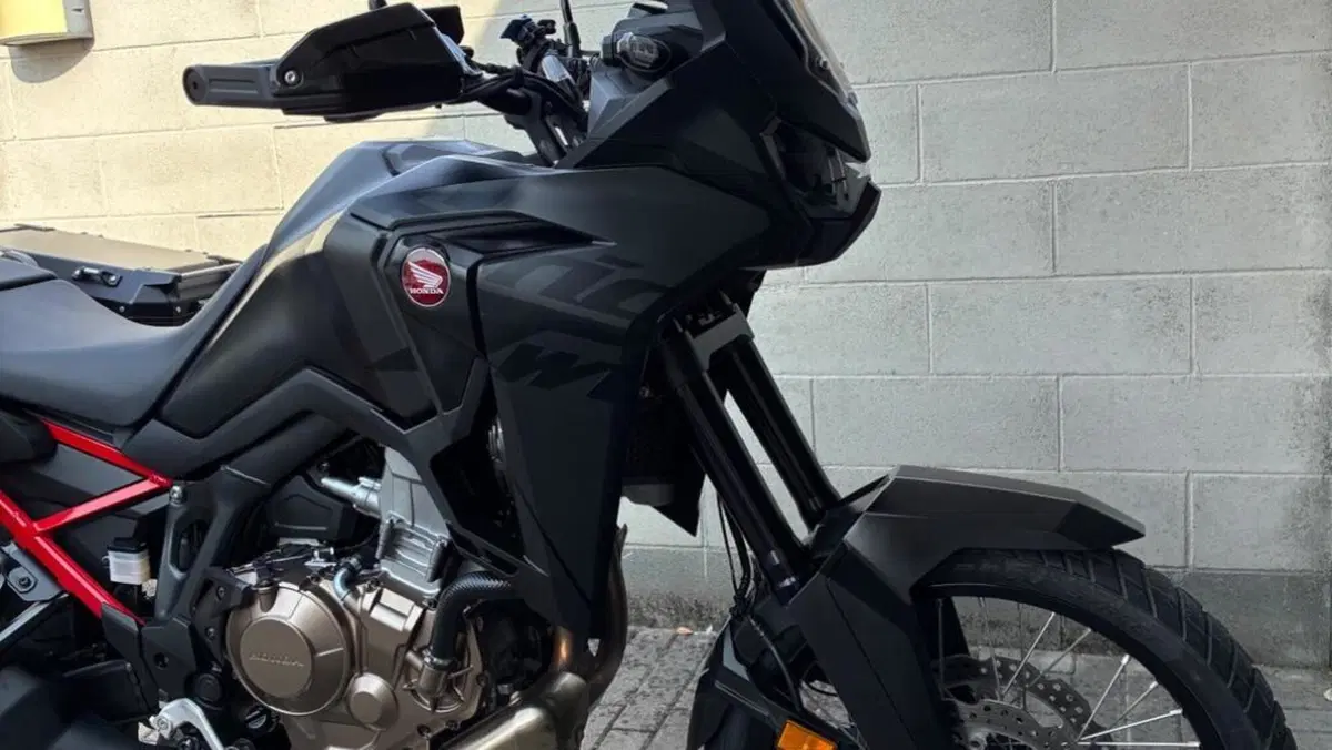 Honda Africa Twin CRF 1100L (2022 - 23)  (2)