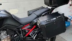 Honda Africa Twin CRF 1100L (2022 - 23)  (8)