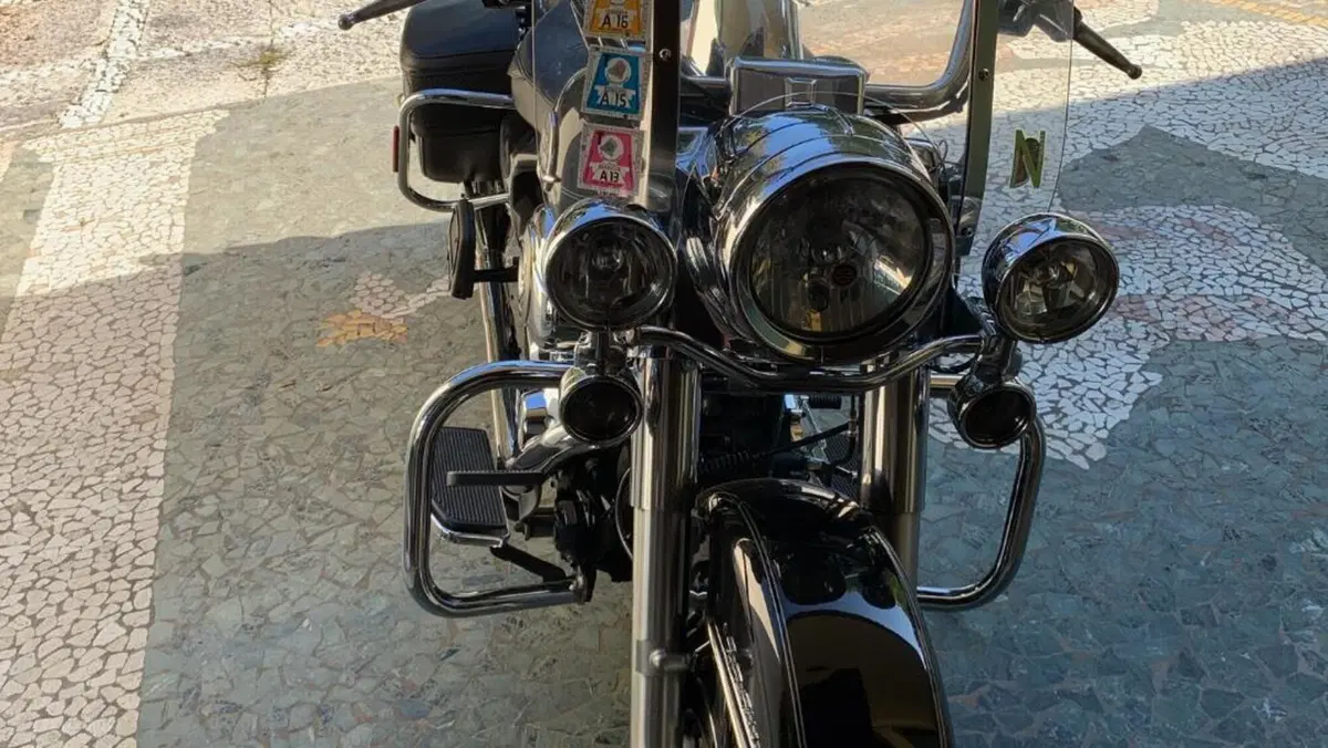 Harley-Davidson 1584 Road King Classic (2007 - 10) - FLHRC  (2)