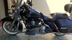 Harley-Davidson 1584 Road King Classic (2007 - 10) - FLHRC  (3)