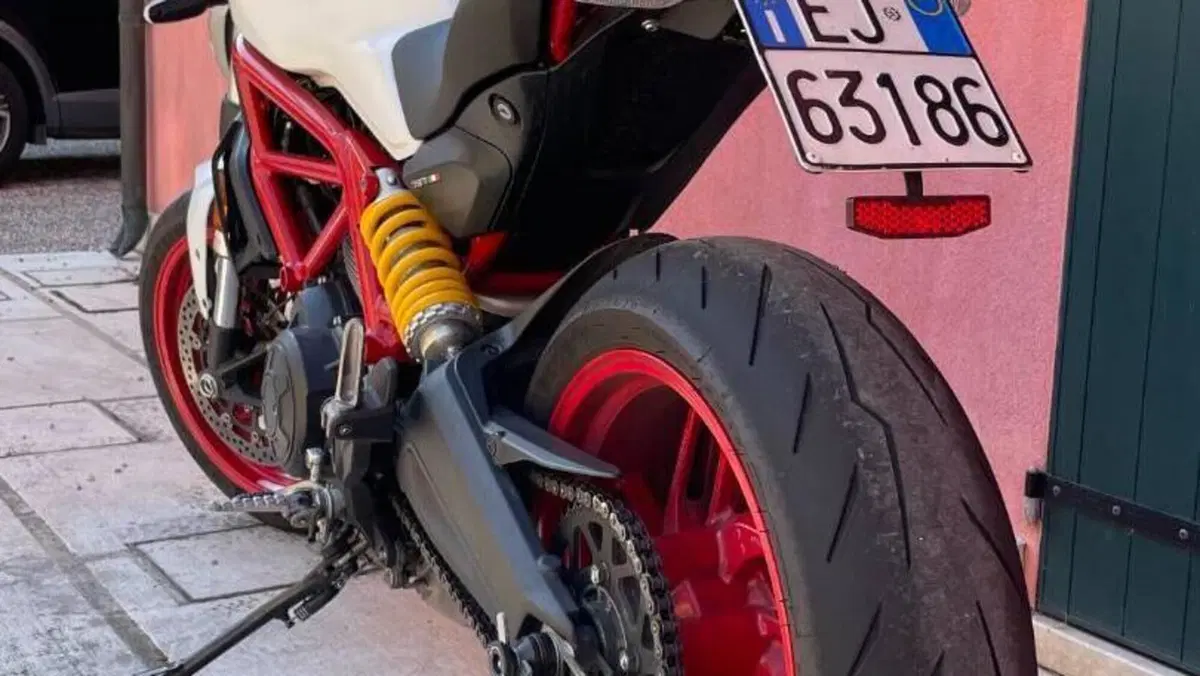Ducati Monster 797 (2017 - 18)  (3)