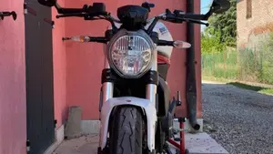 Ducati Monster 797 (2017 - 18)  (4)