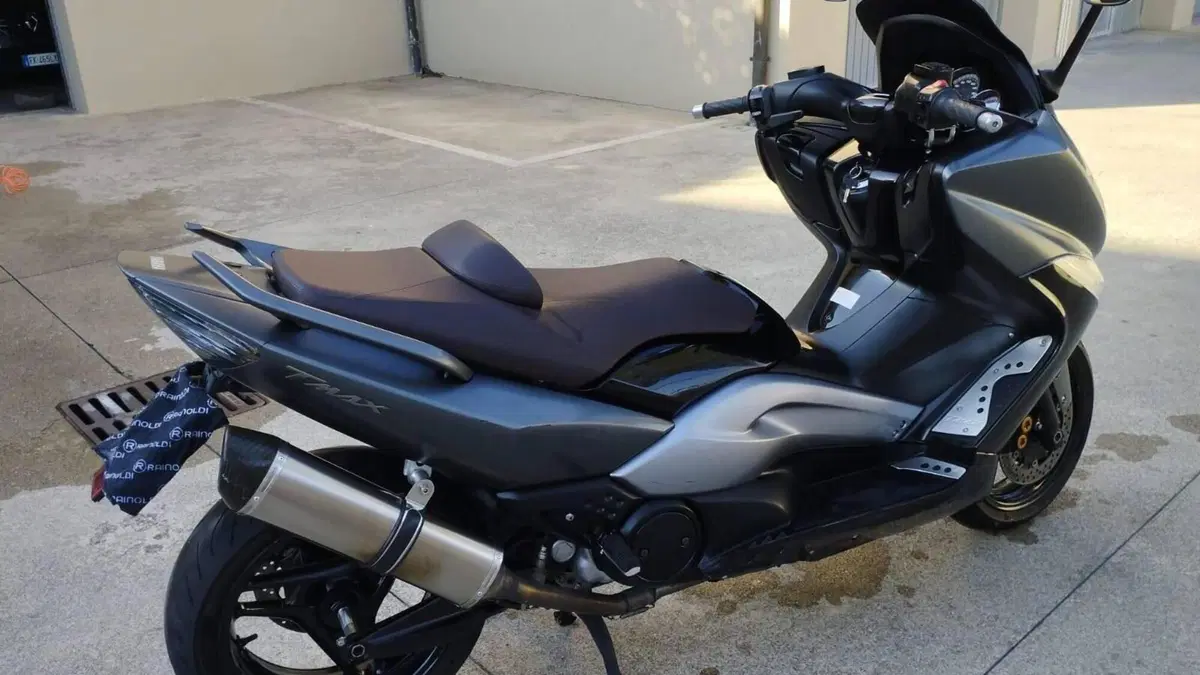 Yamaha T-Max 500 (2008 - 12)  (2)