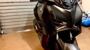 Yamaha X-Max 300 Tech Max (2021 - 24)  (4)