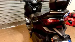 Yamaha X-Max 300 Tech Max (2021 - 24)  (6)