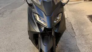Yamaha T-Max 560 (2022 - 24)  (4)