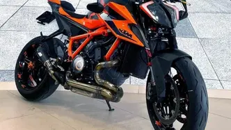 KTM 1290 Super Duke R (2021 - 23) usata