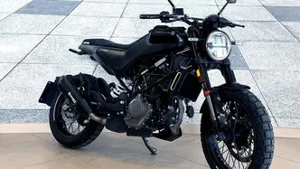 Husqvarna Svartpilen 125 (2024 - 26) usata