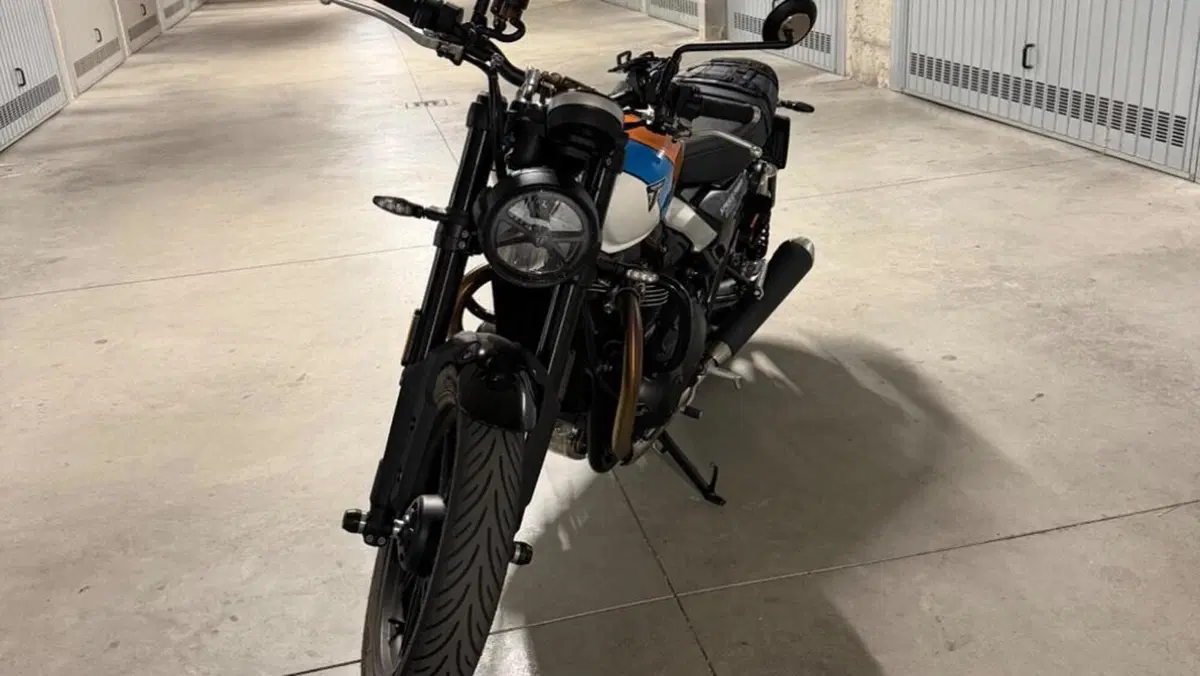 Triumph Speed Twin 900 (2025 - 26)  (2)