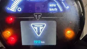 Triumph Speed Twin 900 (2025 - 26)  (8)