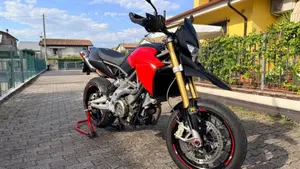 Aprilia Dorsoduro 750 (2009 - 14)  (3)