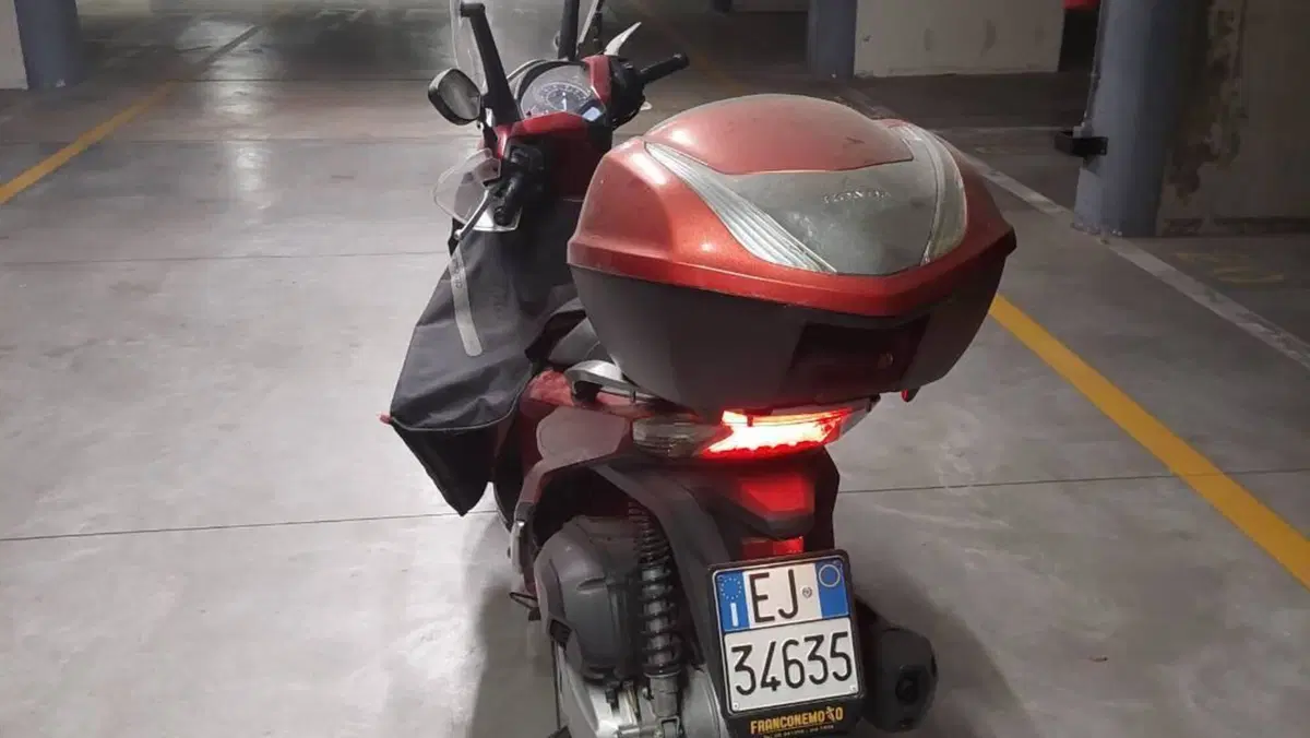 Honda SH 150i (2017 - 19)  (2)