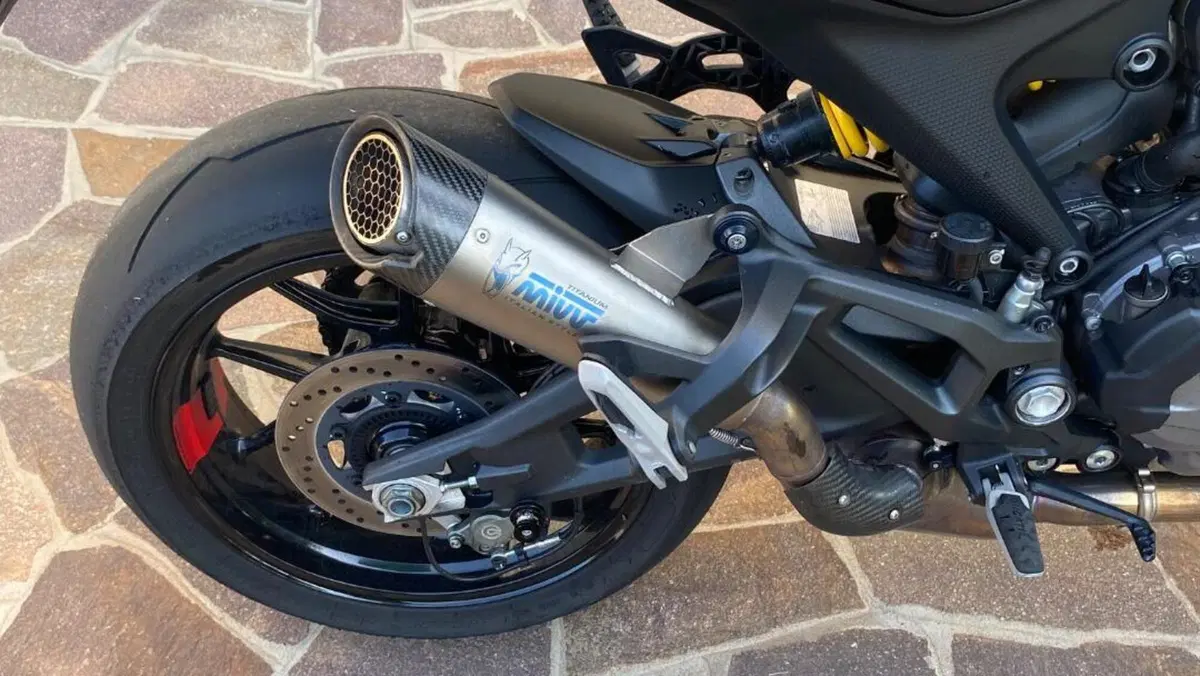Ducati Monster 937 (2021 - 25)  (4)