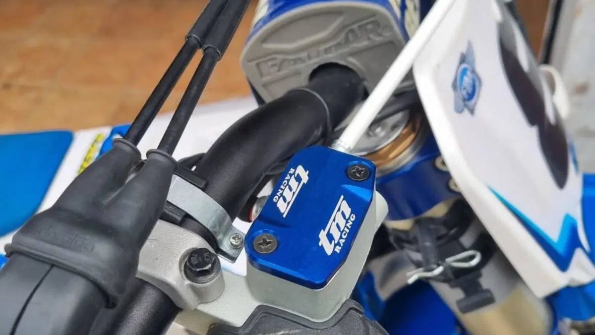 Tm Moto EN 300 ES Fi 4T (2023)  (15)