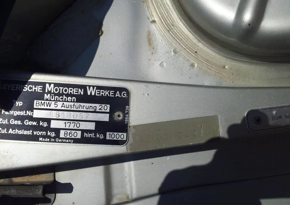 BMW 520  (2)