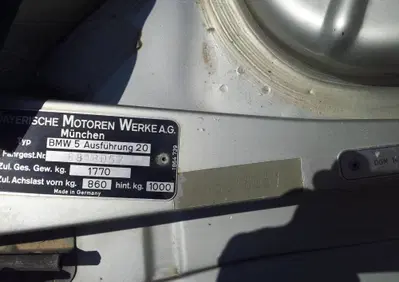 BMW 520  (2)