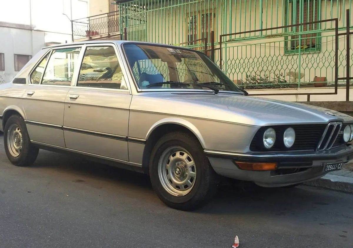 BMW 520  (4)
