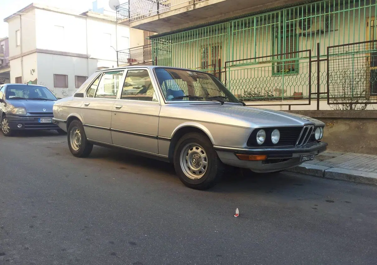 BMW 520  (5)