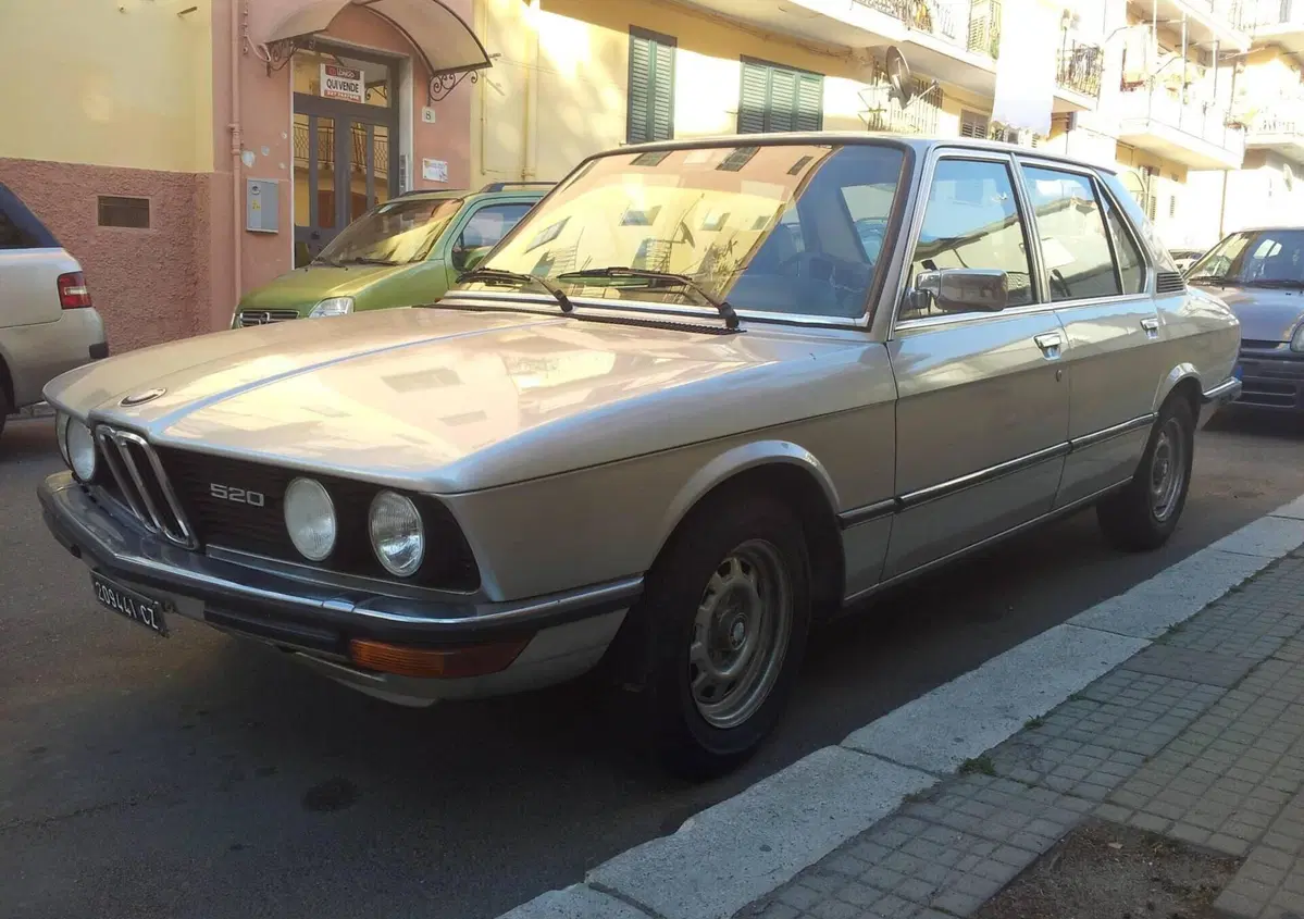 BMW 520  (6)