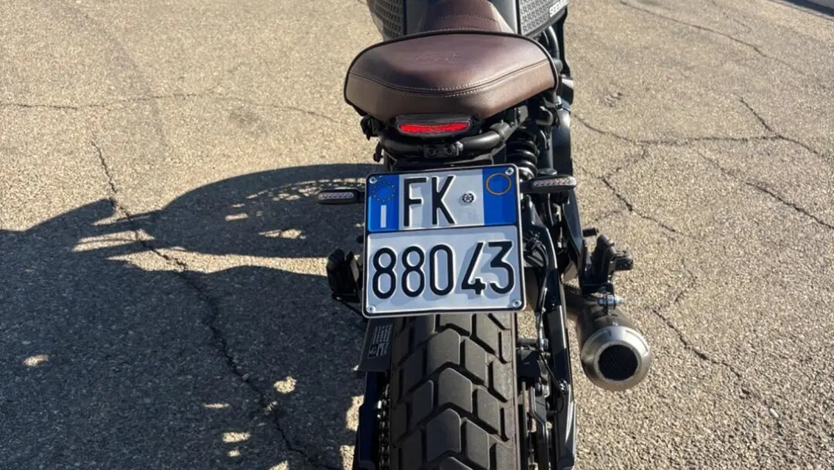 Moto Morini SEIEMMEZZO SCR (2022 - 26)  (8)